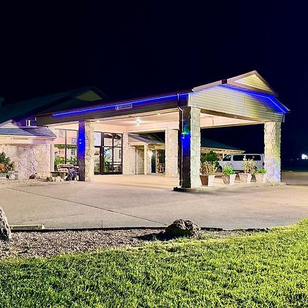 Owensville Inn ภายนอก รูปภาพ