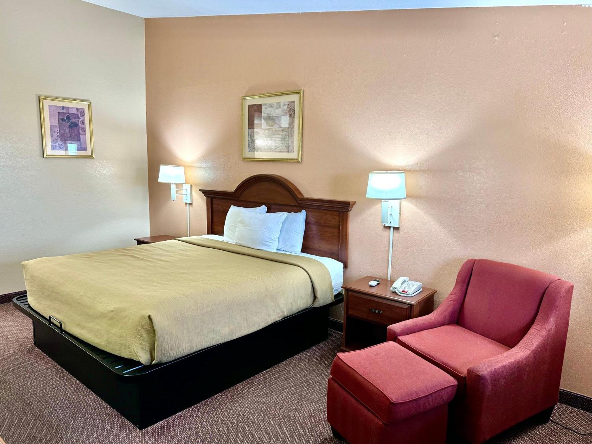 Owensville Inn ภายนอก รูปภาพ